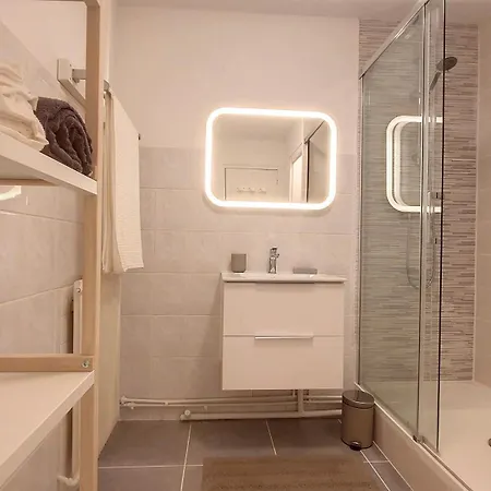 Διαμέρισμα Confortable Et Calme A Centre